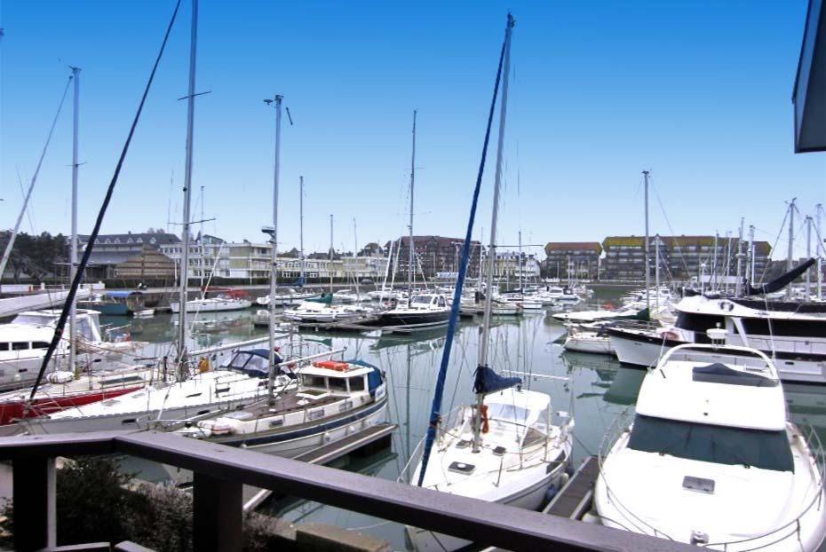 Apartamento Le Loft-Boat Deauville Exterior foto